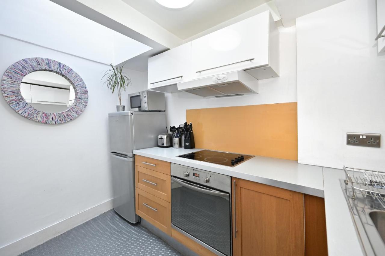 Soho, Piccadilly & Chinatown - Two Bedroom & Two Double Beds Apartment London Eksteriør bilde