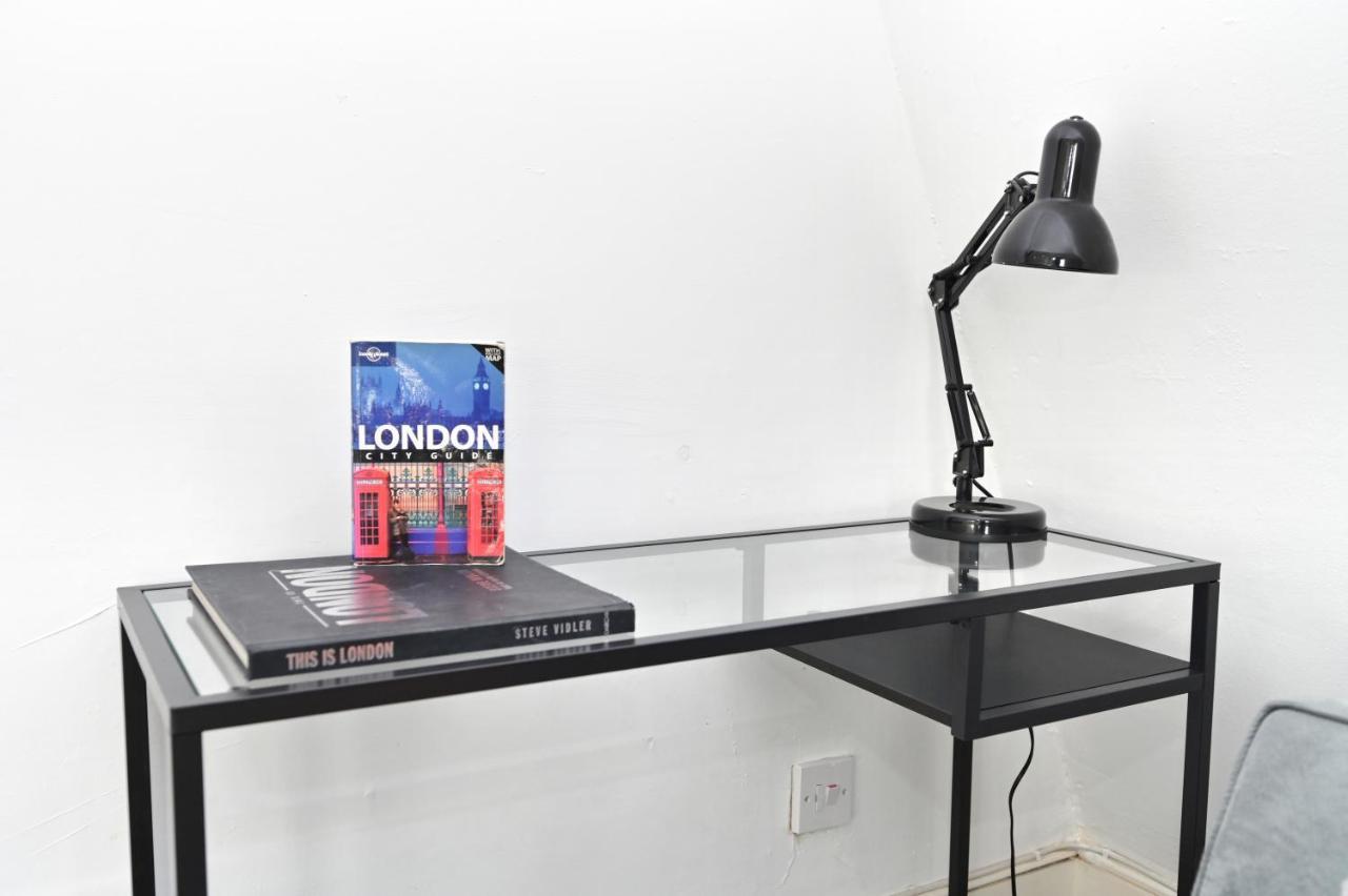 Soho, Piccadilly & Chinatown - Two Bedroom & Two Double Beds Apartment London Eksteriør bilde