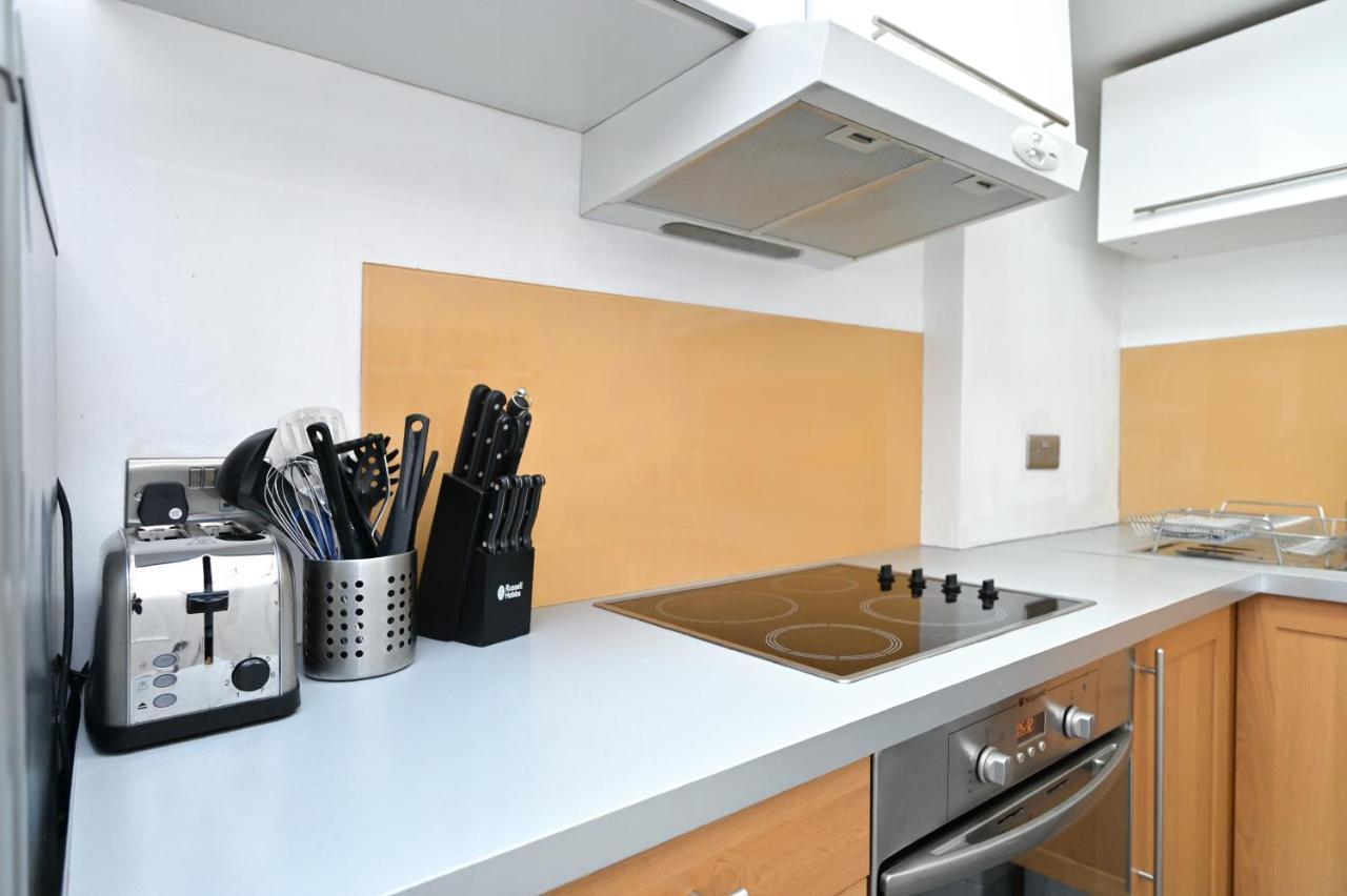 Soho, Piccadilly & Chinatown - Two Bedroom & Two Double Beds Apartment London Eksteriør bilde